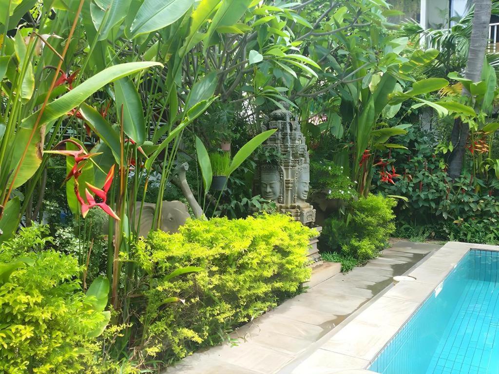 Ladear Angkor Boutique Hotel Siem Reap Exterior photo